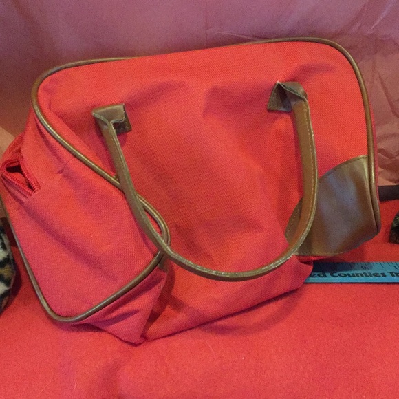 Red purse - Picture 3 of 4